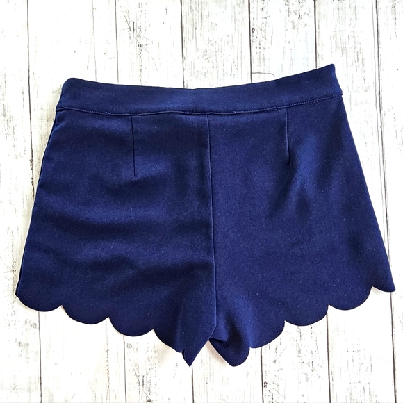 Fransesca's Annabella Scalloped Navy Blue Shorts Pockets Stretchy Summer Size S - Picture 2 of 6